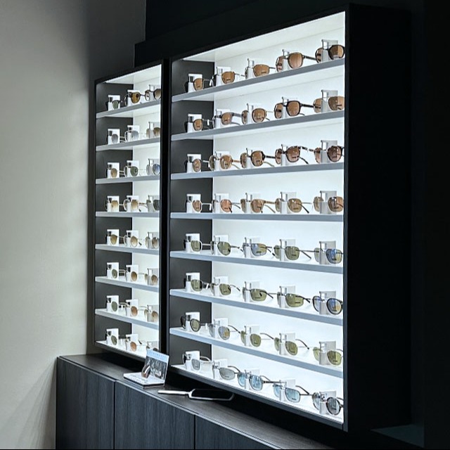 Top Vision Instore CARRÉ ONE Optiker Display-Schrank