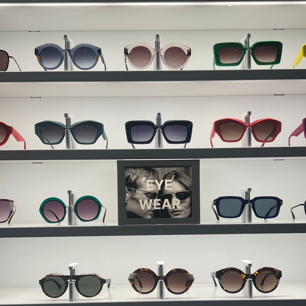 Top Vision Instore gesicherte Brillenregale